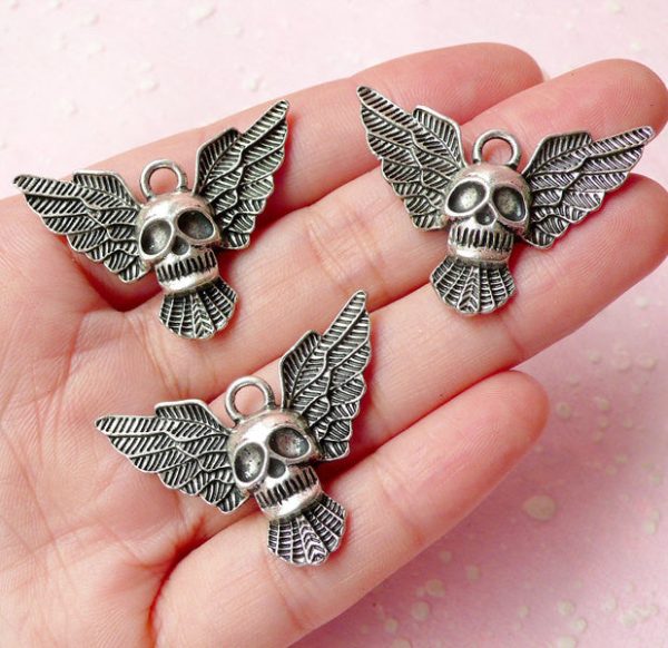 Skull w  Wings Charms Devil Charm (3pcs) (26mm x 35mm   Tibetan Silver) Pendant Bracelet Earrings Zipper Pulls Bookmarks Key Chains CHM352 For Sale